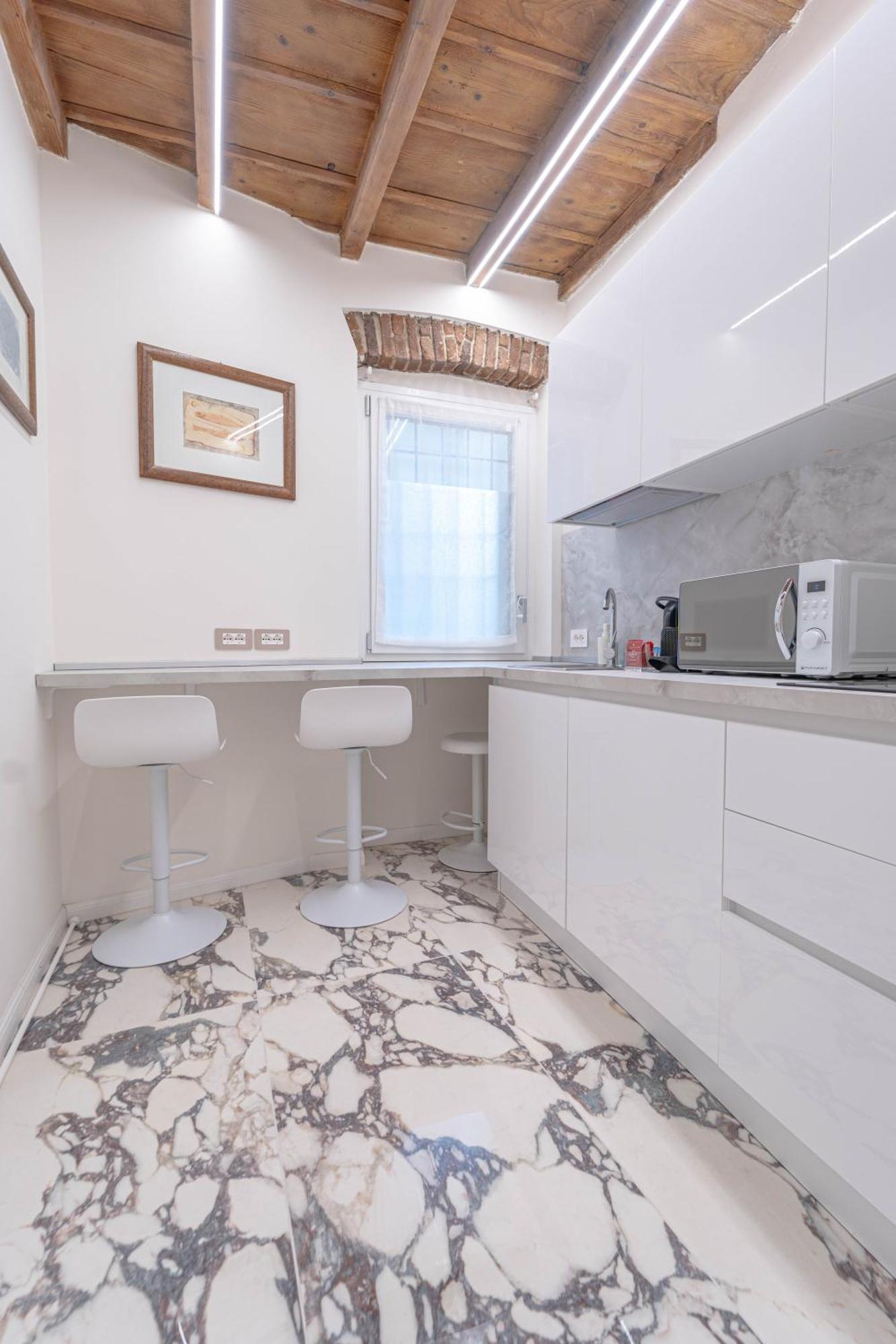 Brera Luxury Apt Milan Bagian luar foto