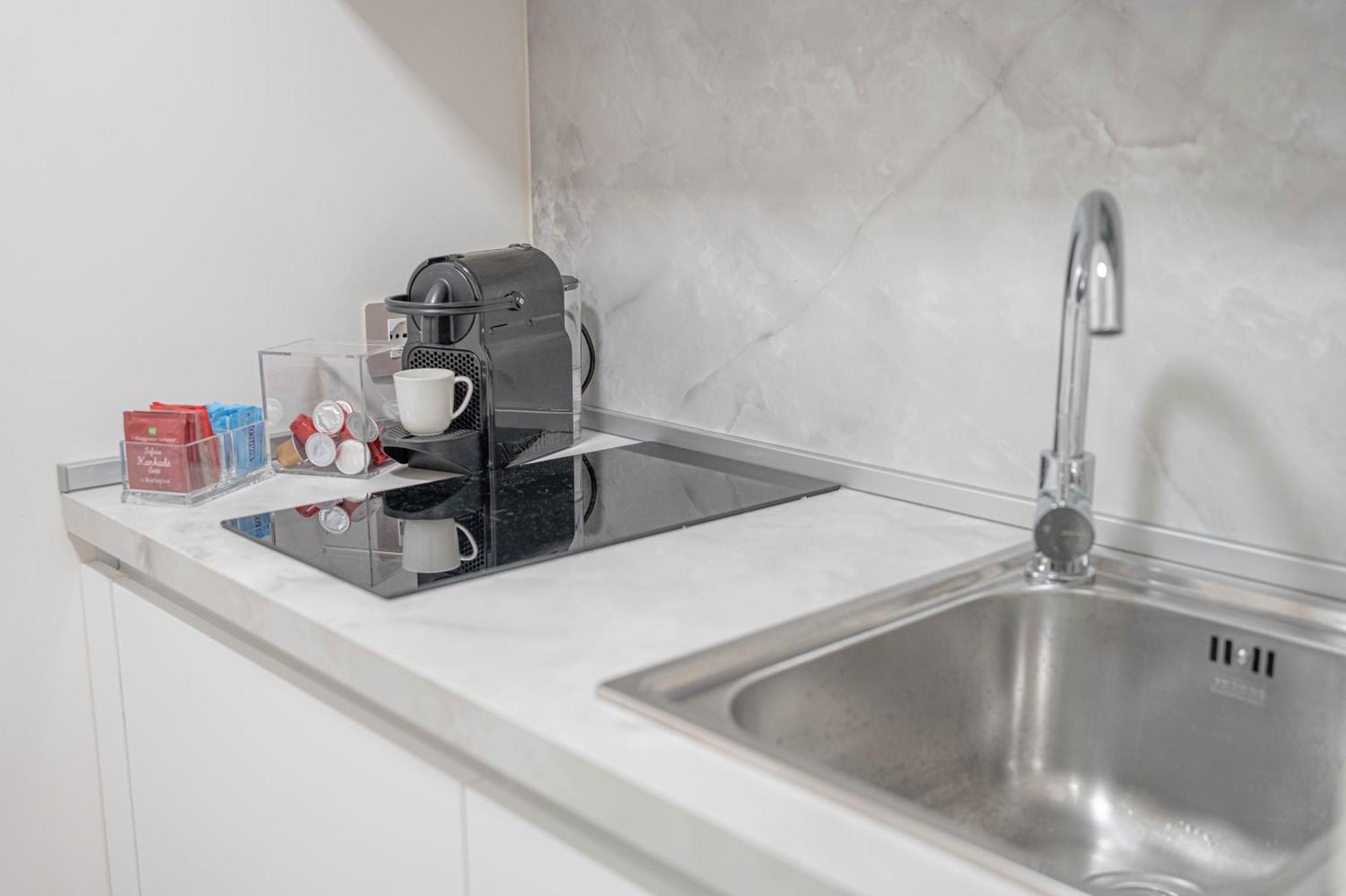 Brera Luxury Apt Milan Bagian luar foto