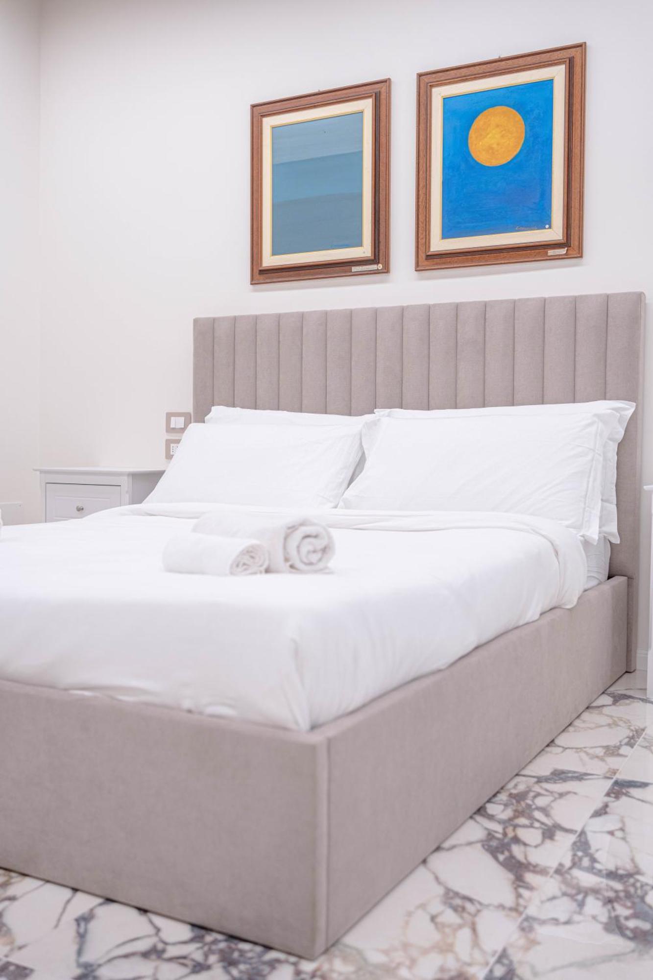 Brera Luxury Apt Milan Bagian luar foto
